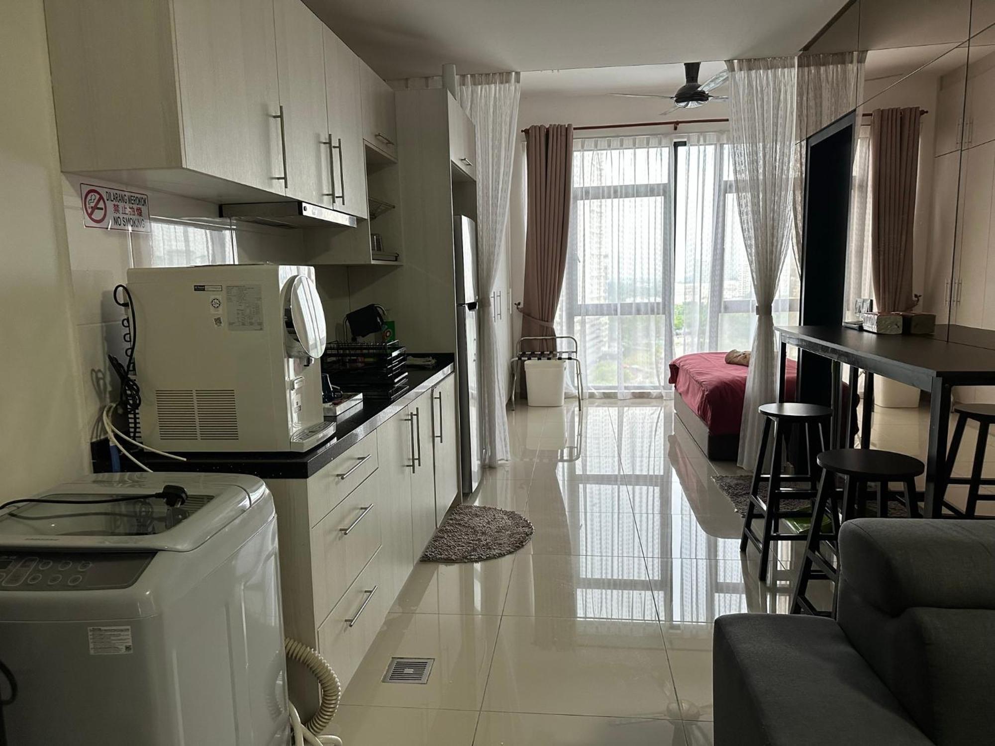 Kyra Homestay Centrus Soho Cyberjaya *Wifi And Pool* Exterior foto